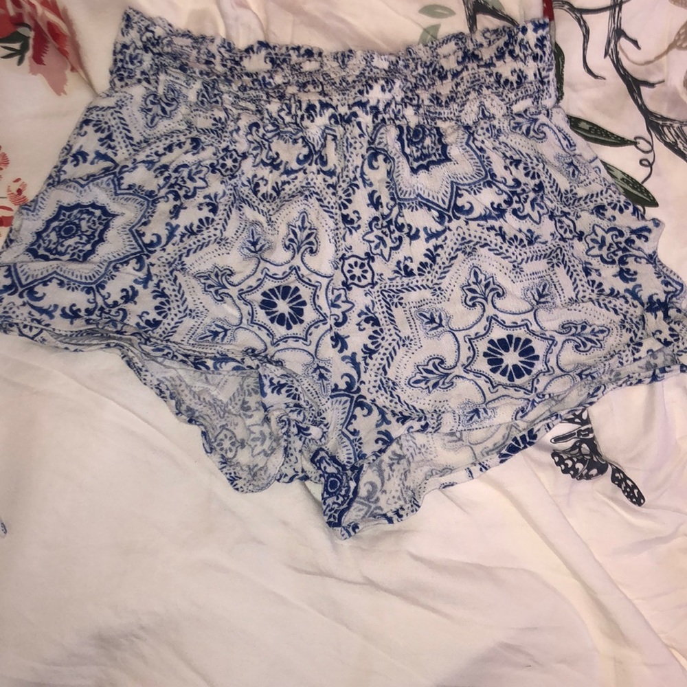 loose shorts